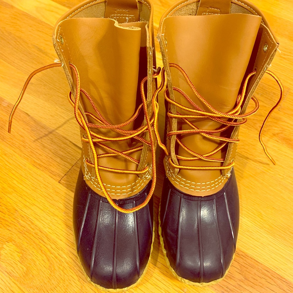 LL Bean Duck Boots in Navy - BRAND NEW!